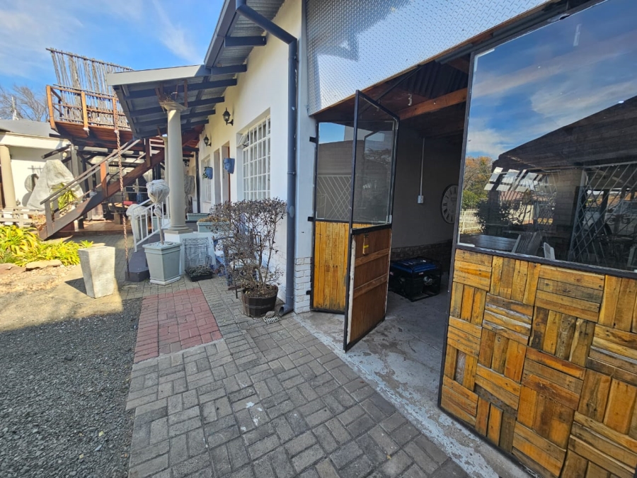 7 Bedroom Property for Sale in Bethlehem Free State